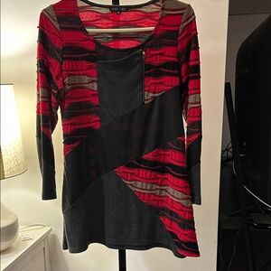 LuLa Chic Red & Black Colorblock Long Sleeve Tunic